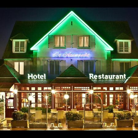 Hotel-Restaurant Le Normandie Luc-sur-Mer Exterior foto